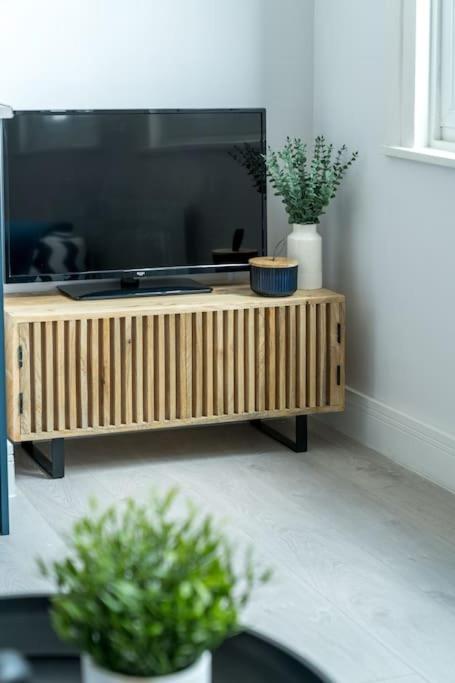 Appartamento 3 Bed New House ! Perfect Location- 5 Minutes From Tube Station